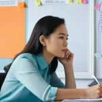 가치 기반 우선순위화 기법 비교 - **Eisenhower Matrix - Clarity Amidst Chaos:** A well-dressed, confident young Vietnamese woman (20s-...